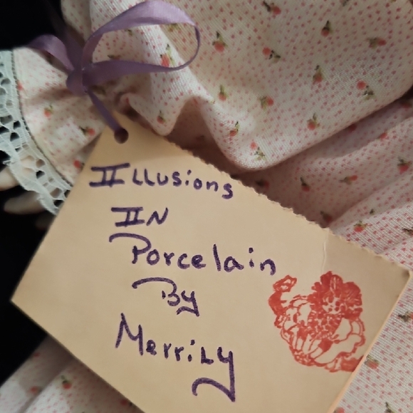 Vintage Porcelain Doll in Pink Dress - Picture 3 of 14